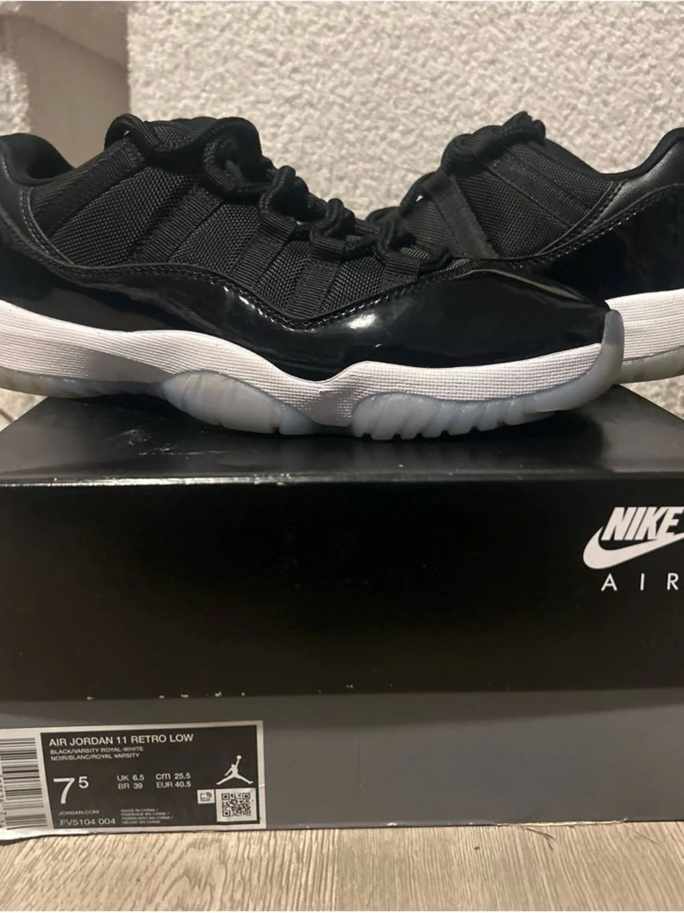 Jordan 11 retro low